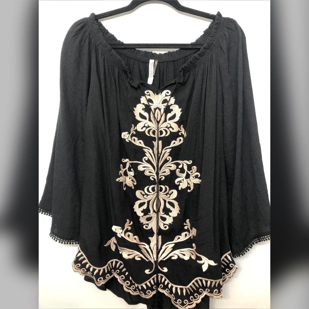 NWOT! Boutique-purchased peasant shirt